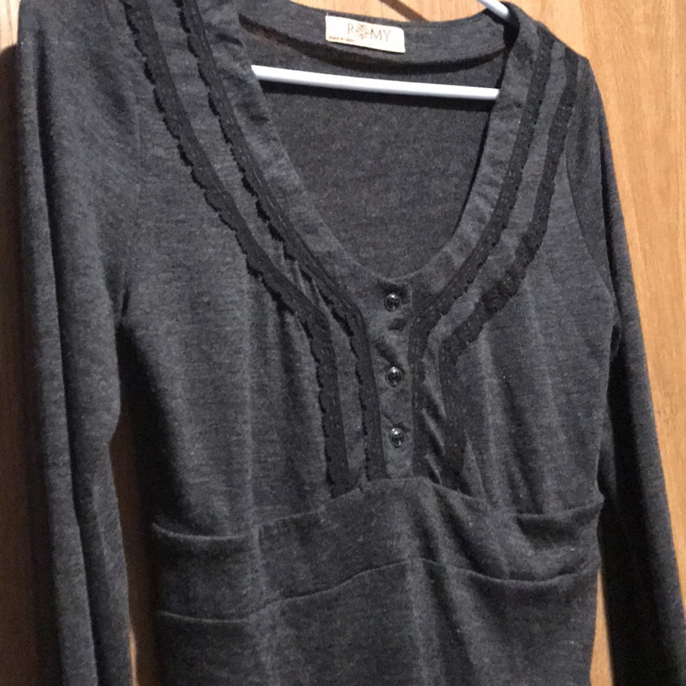 SOFT Romy Gray W/Lace & Buttons Lightweight - Picture 3 of 14